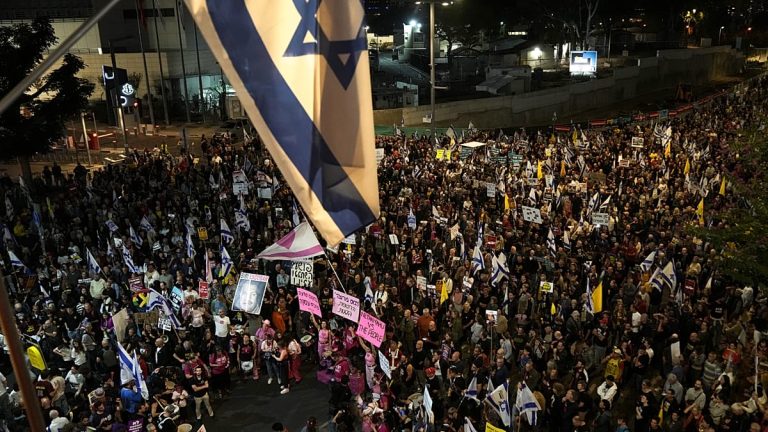 استطلاع: 23% من الإسرائيليين يفكرون في الهجرة إذا فاز نتنياهو في الانتخابات
