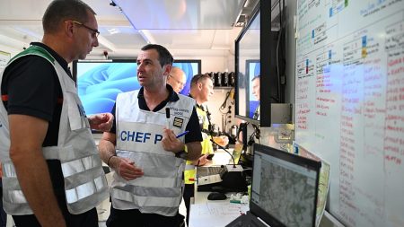 الاتحاد الأوروبي يرسل دعماً لفرنسا وإسبانيا لمواجهة الحرائق.. وتحذيرٌ من موجة حر شديدة