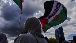 نواب إيرلنديون يهاجمون ألمانيا: محاكمة مؤيدي فلسطين تثير أزمة دبلوماسية