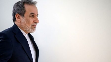 “لم ألتقِ مجتبى خامنئي”.. عراقجي يكشف كواليس إدارة الحرب والمفاوضات ويشعل جدلًا في إيران