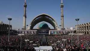 حشود مليونية في وداع خامنئي.. ولقاء مرتقب يجمع ترامب ونتنياهو