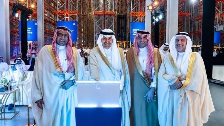 البحري للخدمات اللوجستية تدشّن «منطقة البحري للإيداع» في ميناء جدة الإسلامي