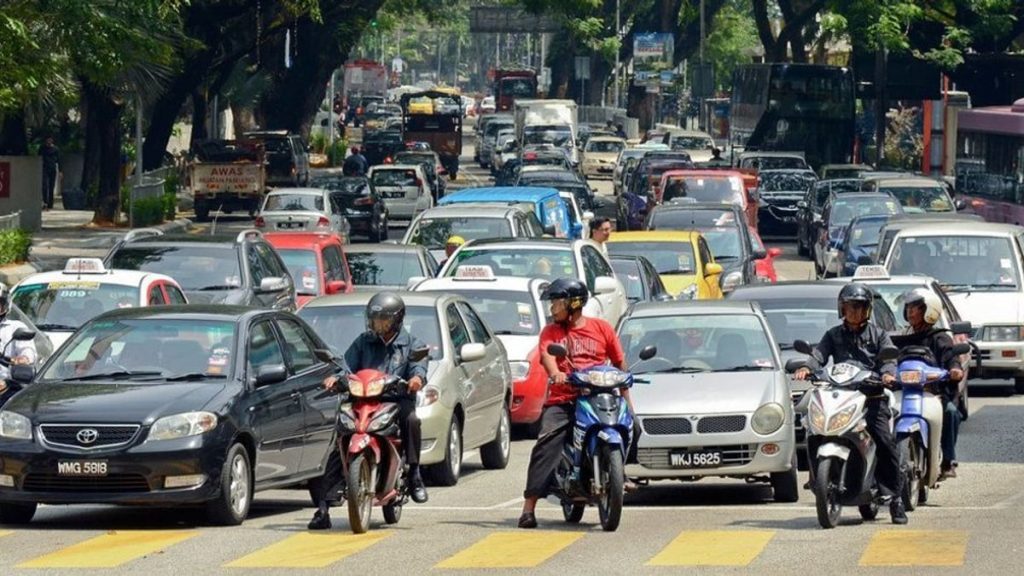 رغم إضافة مليار مركبة.. «الصحة العالمية»: انخفاض وفيات حوادث المرور بنسبة 21%