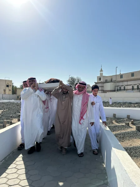 تشييع جثمان شقيق مدير عام مؤسسة «عكاظ» عبدالله الحسون إلى مقبرة الرويس – أخبار السعودية