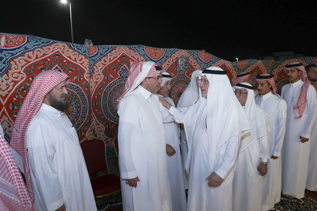 مسؤولون وإعلاميون يواسون أسرة الحسون في فقيدهم أحمد – أخبار السعودية
