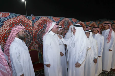مسؤولون وإعلاميون يواسون أسرة الحسون في فقيدهم أحمد – أخبار السعودية
