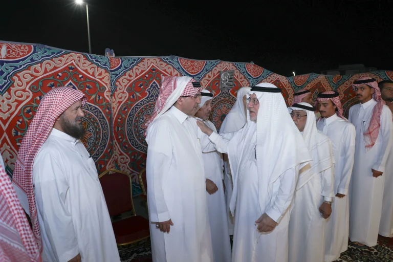 مسؤولون وإعلاميون يواسون أسرة الحسون في فقيدهم أحمد – أخبار السعودية