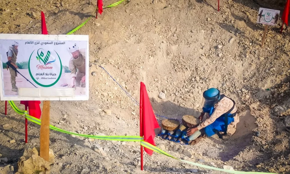 مشروع مسام لنزع الألغام يتلف 724 لغماً في حضرموت