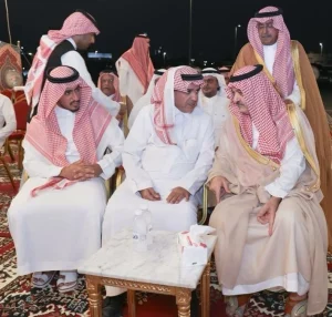 أمراء ومسؤولون يواسون أسرة الحسون في فقيدهم أحمد – أخبار السعودية