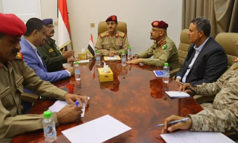 الجيش اليمني يعلن الجاهزية القصوى لردع تحركات الحوثيين