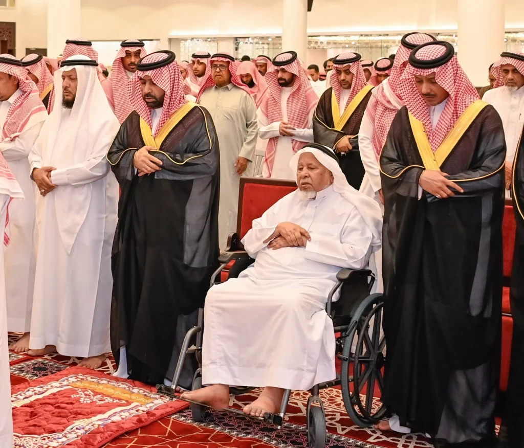 أمير جازان يقدّم واجب العزاء في وكيل محافظة جزر فرسان النعمي – أخبار السعودية