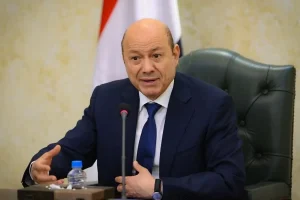 العليمي: جهود مستمرة نحو استعادة كرامة اليمنيين