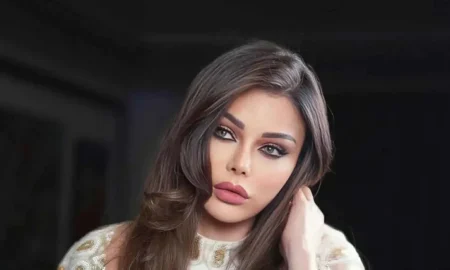 تفاصيل أزمة هيفاء وهبي مع معجبة بسبب صورة بدون فلتر