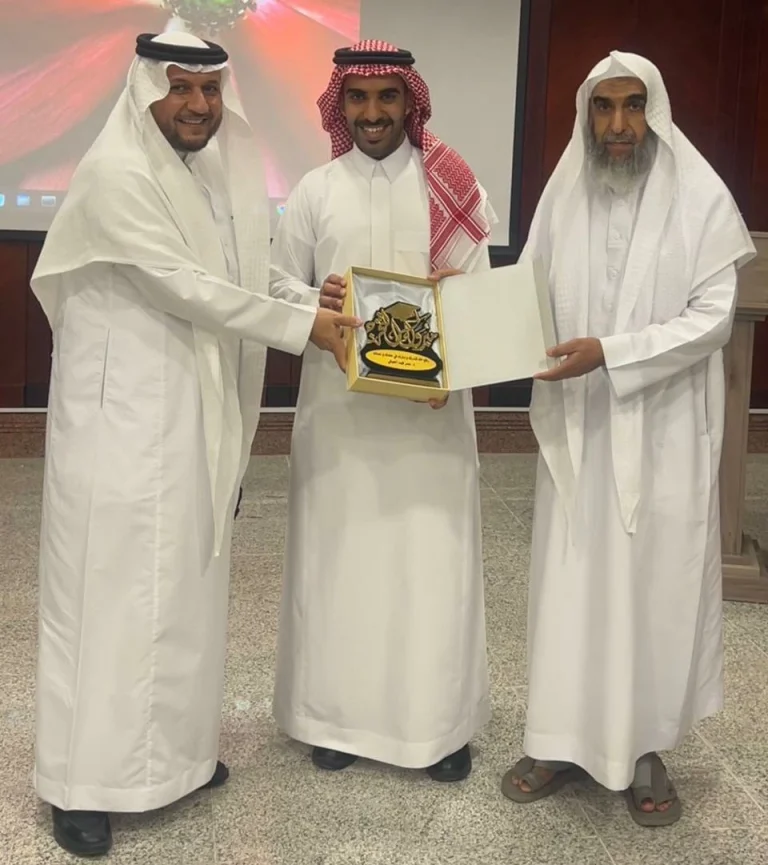 العوفي ينال الدكتوراه بامتياز مع مرتبة الشرف الأولى – أخبار السعودية