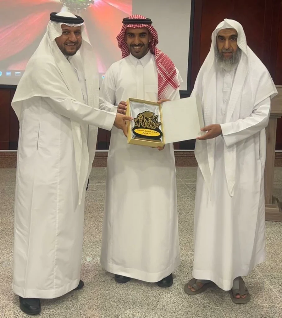 العوفي ينال الدكتوراه بامتياز مع مرتبة الشرف الأولى – أخبار السعودية