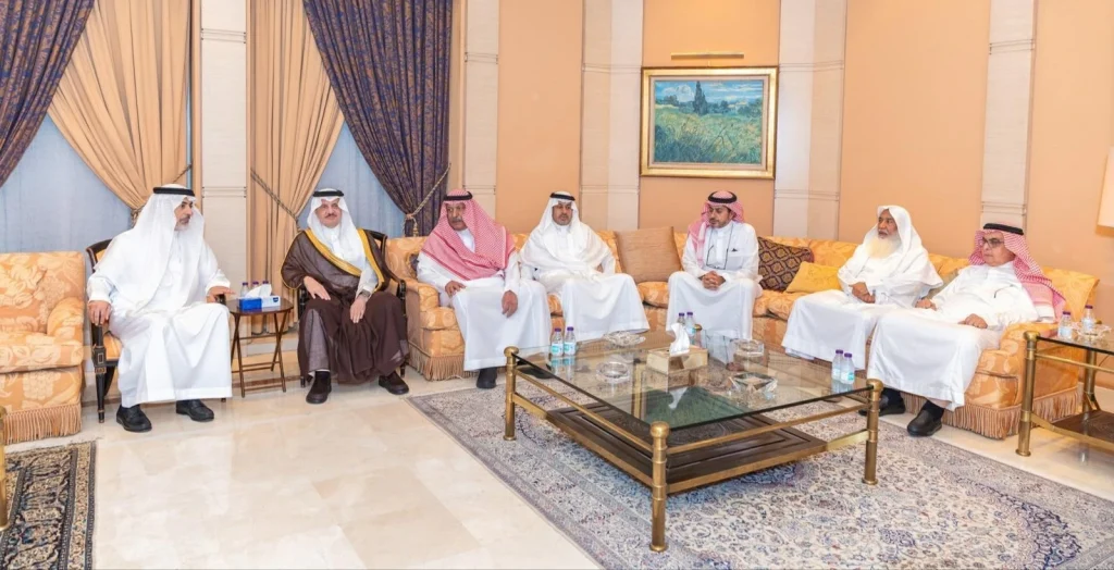 أمير المنطقة الشرقية يقدّم التعازي لأسرة القريشي – أخبار السعودية