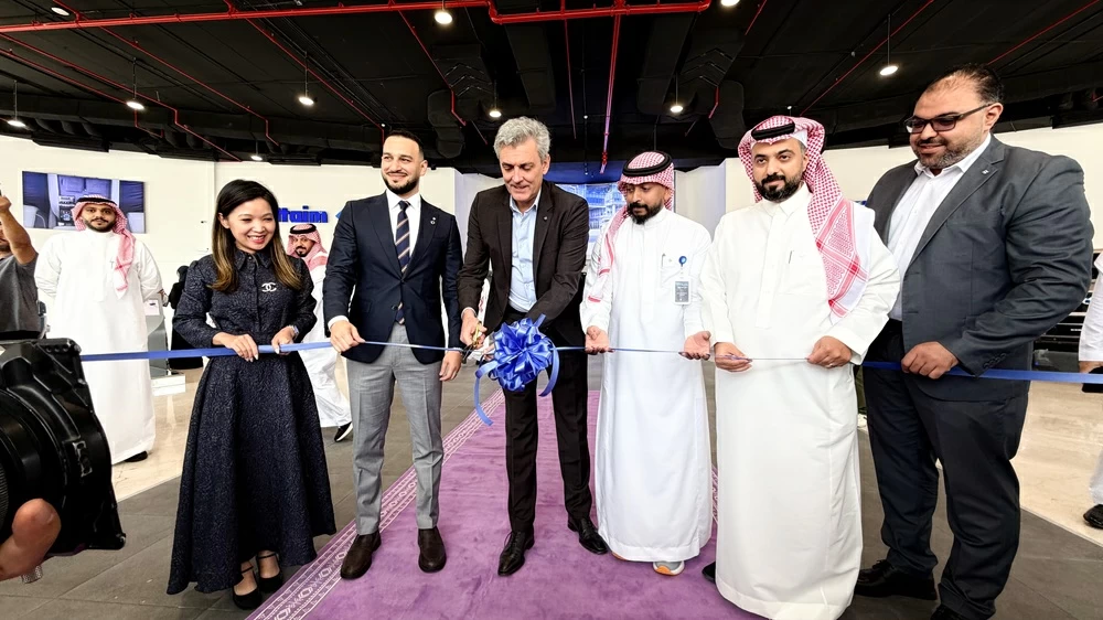 الفطيم تطلق DENZA في السعودية وتطرح طرازي B5 وB8 وتفتتح صالتي عرض رئيسيتين في الرياض وجدة – أخبار السعودية