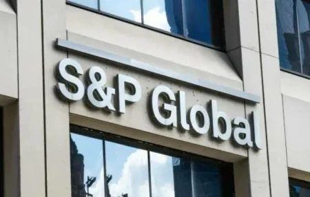 لماذا توقعت «اس آند بي غلوبال» نمو اقتصاد السعودية 2.6% ؟ – أخبار السعودية