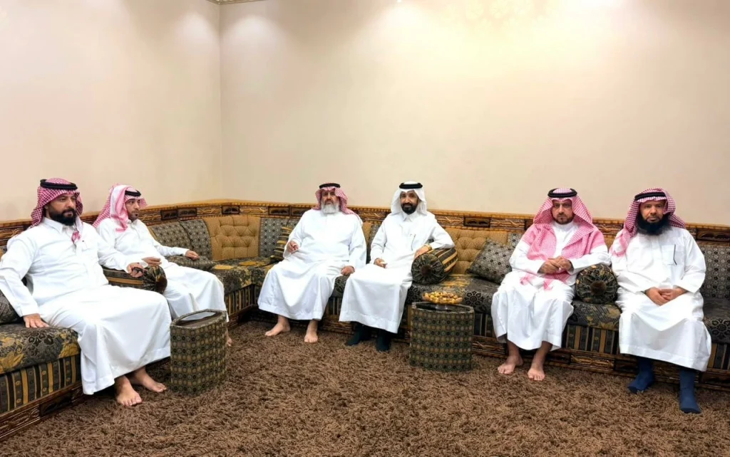 آل دبيش يتقبلون العزاء في عبد العزيز – أخبار السعودية