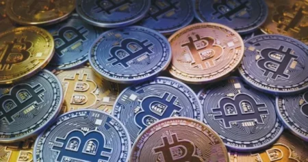 «البيتكوين» تتراجع 1%.. وتراجع جماعي للعملات المشفرة – أخبار السعودية