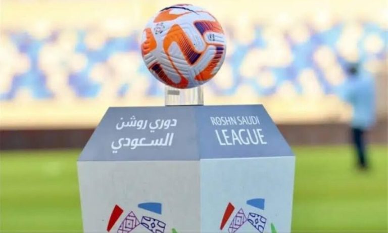 انتقالات دوري روشن: الأهلي يتصدر والهلال يجدد دماءه