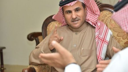 محلل: انهيار الدولة الإيرانية يظل احتمالاً قائما.. والتصعيد الأخير جعل خياراتها أكثر تعقيدًا