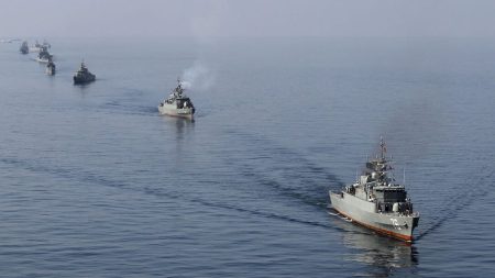 أمريكا تعلن بدء حصار بحري على الموانئ الإيرانية.. واستثناء السفن المتجهة لوجهات غير إيرانية