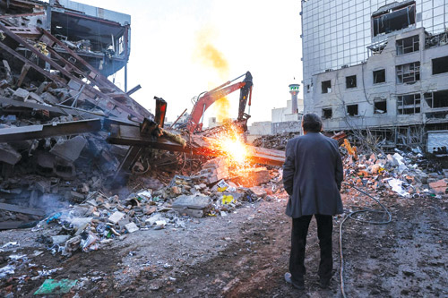 الضربات الأمريكية على إيران: استهداف مواقع الحرس الثوري