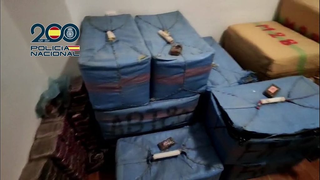 الشرطة الإسبانية تفكك شبكة دولية للمخدرات: توقيف 57 شخصًا ومصادرة أكثر من 10 أطنان من الحشيش
