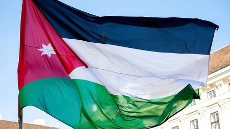 واشنطن وعمّان توقّعان اتفاقًا جديدًا.. مساعدات أمريكية للأردن بنحو 355 مليون دولار
