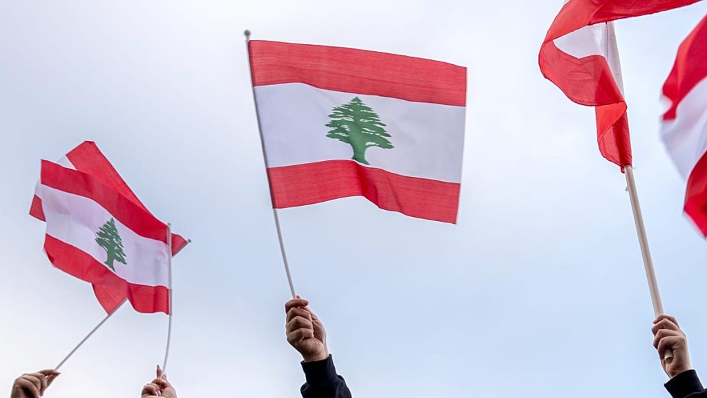 بطلب من رام الله.. لبنان يوقف السفير الفلسطيني السابق بتهم فساد واختلاس أموال