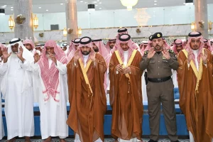 أمير جازان يؤدي صلاة الميت على المتوفين في حادثة حريق بمحافظة صامطة – أخبار السعودية