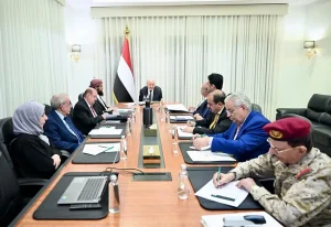 مجلس الدفاع الوطني اليمني يشيد بالالتفاف الشعبي حول الجيش