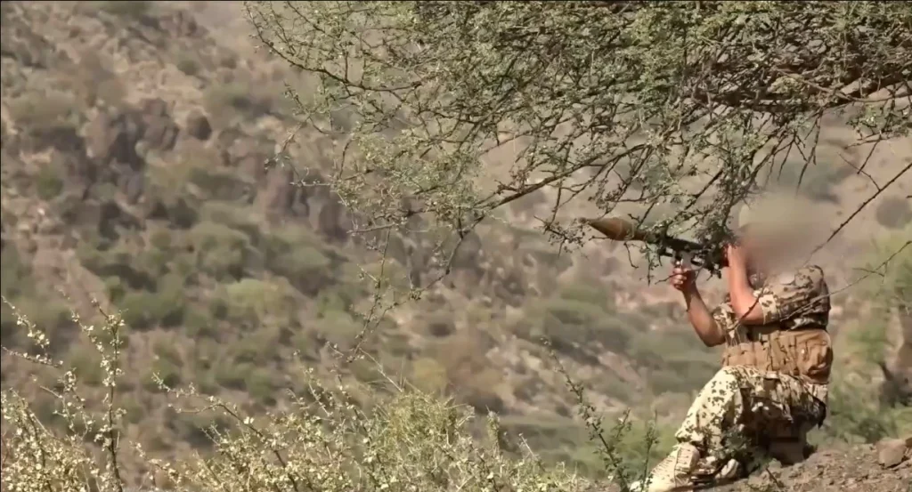 الجيش اليمني يباغت الحوثيين بالبرح ومقتل خبراء إيرانيين