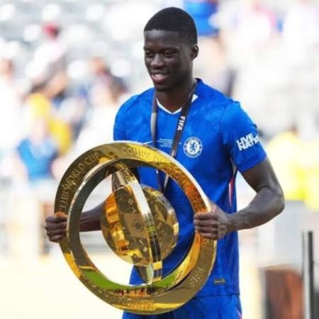 مفاوضات الهلال لضم مامادو سار: شرط تشيلسي يعرقل الصفقة
