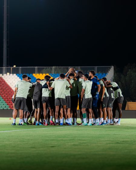 مباراة الفيصلي والفتح: صراع مرتقب لتصحيح المسار في دوري روشن