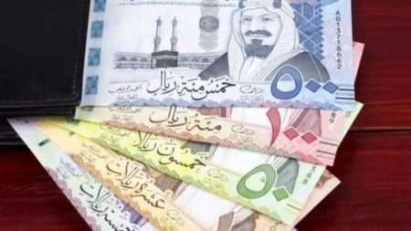 سعر الريال السعودي اليوم الأحد 10-3-1448 مقابل الدولار والعملات الأجنبية
