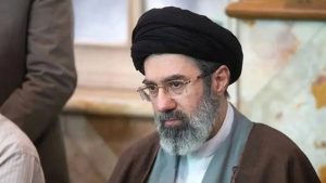 مجلس خبراء القيادة: مواقف مجتبى خامنئي هي المرجعية.. ولا جدوى من الاتفاق مع أمريكا
