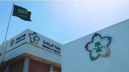 الهلال والأهلي يوضحان موقف مجلسي الإدارة بعد قرارات وزارة الرياضة