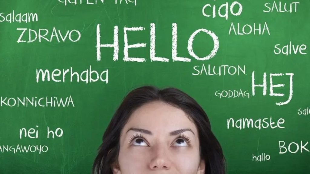دراسة تكشف فوائد تعلم أربع لغات: تعيش في شباب دائم
