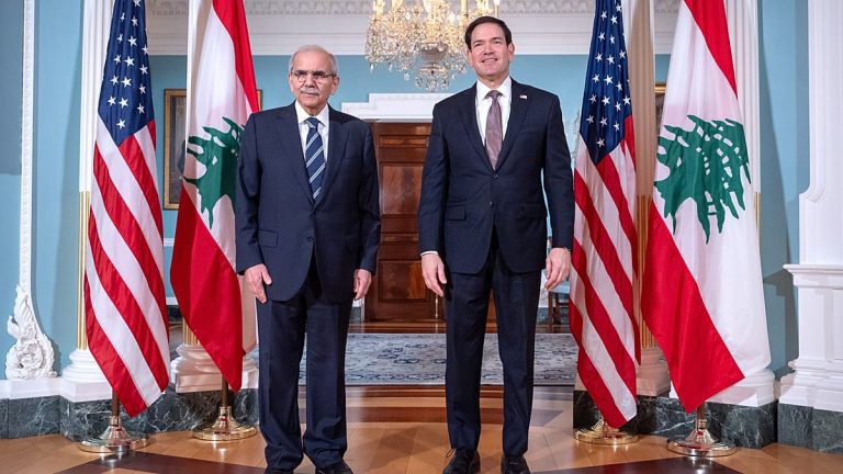 رئيس الوزراء اللبناني يدعو من واشنطن إلى جدول زمني واضح للانسحاب الإسرائيلي من لبنان