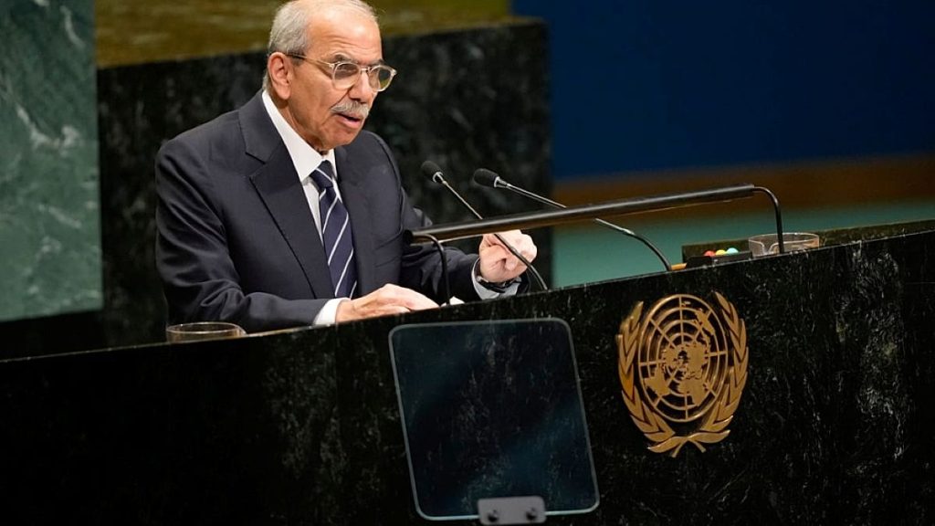 عاجل. – رئيس الوزراء اللبناني دعا لتجنب الفراغ الذي قد يخلّفه انسحاب “اليونيفيل”: نريد تثبيت وقف إطلاق النار