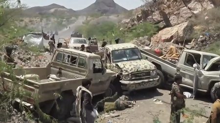 مع تقدم الحوثيين نحو باب المندب.. تقارير: دمشق ترفض طلبًا سعوديًا بإرسال مقاتلين سوريين إلى اليمن