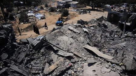 تساؤلات حول تضارب المصالح.. عضو في “مجلس السلام” لغزة يتبرع بـ1.5 مليون دولار للجنة مرتبطة بـ”أيباك”