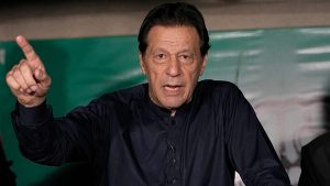 حاويات شحن وآلاف الجنود.. باكستان تشدد إجراءاتها قبل احتجاجات أنصار عمران خان