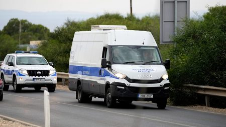 ضبط أكثر من 126 كيلوغراما من مخدر الكيتامين بقبرص واعتقال 4 أشخاص بينهم إسرائيليان وفلسطينيان