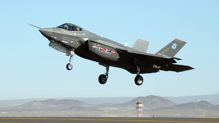 أسرار “F-35” في قبضة الصين؟.. “قطع حساسة” تصل إلى هونغ كونغ والكونغرس يفتح تحقيقًا