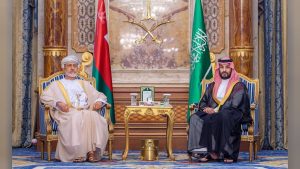 ولي العهد يلتقي سلطان عُمان ويستعرضان مجالات التعاون الثنائي وتطورات الأوضاع بالمنطقة