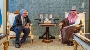 بن فرحان يبحث مع بيل جيتس فرص التعاون في مجالات الابتكار والتقنيات الحديثة