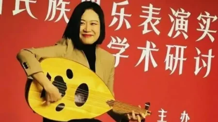 أهدى عوده لفنانة صينية.. كيف أبكت ألحان عبادي الجوهر الجمهور الصيني؟ – أخبار السعودية